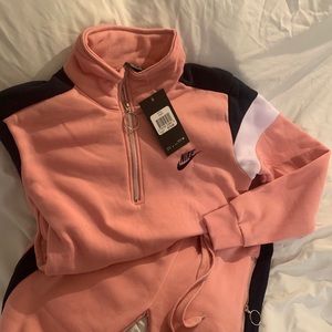 Women’s Nike fleece set (New)